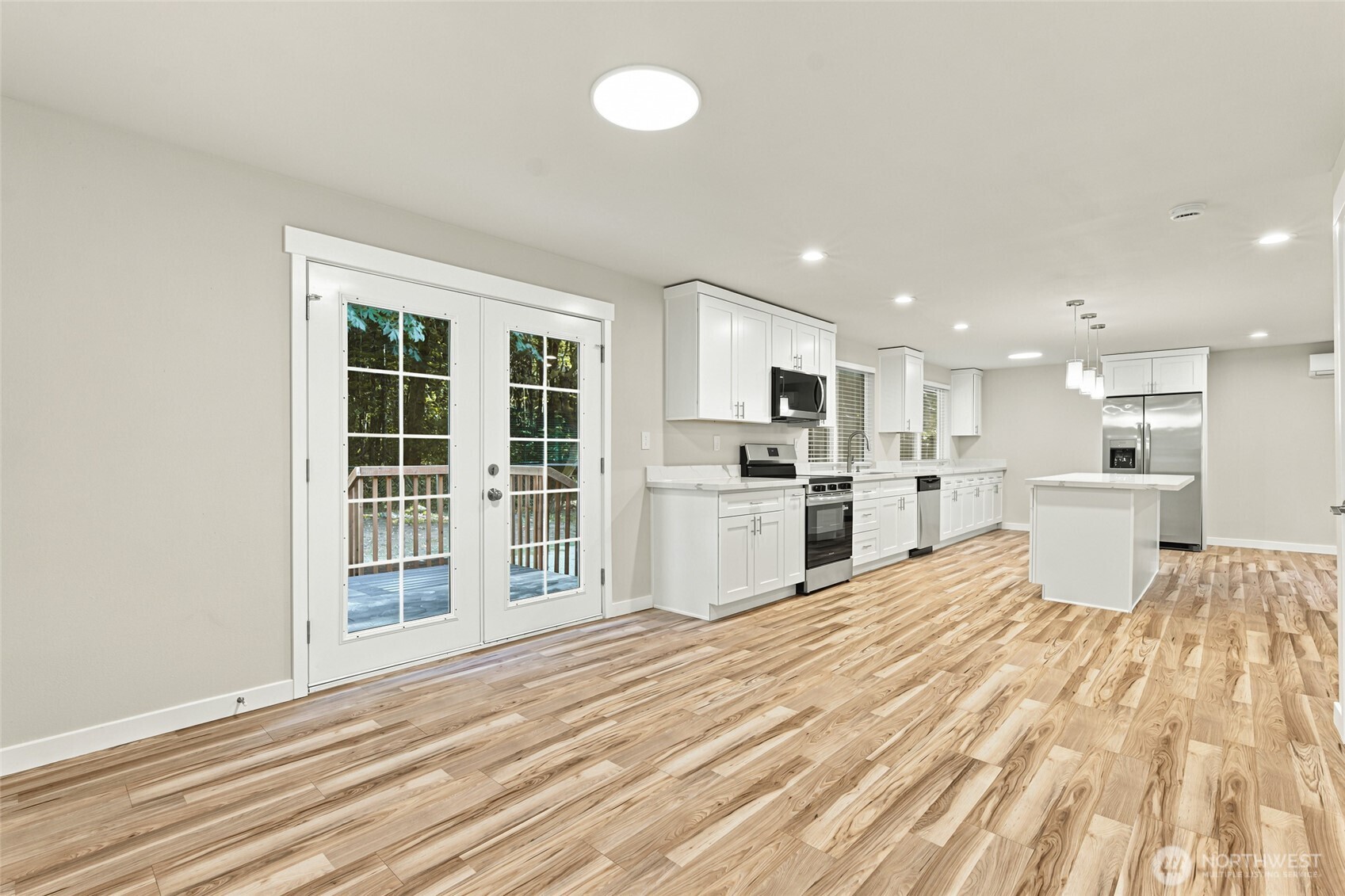 11030 Tempo Lake Drive Property Photo 10