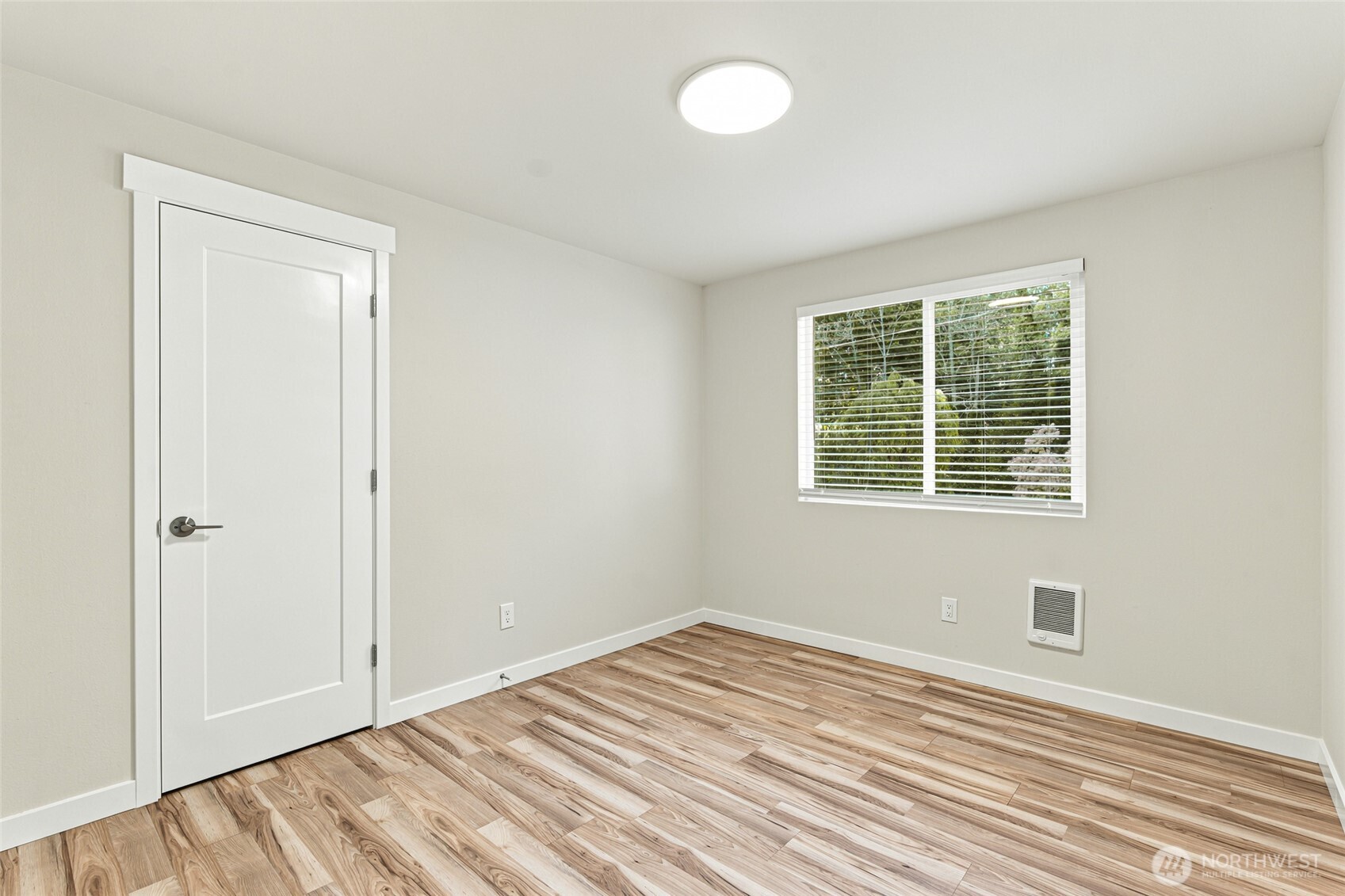 11030 Tempo Lake Drive Property Photo 14