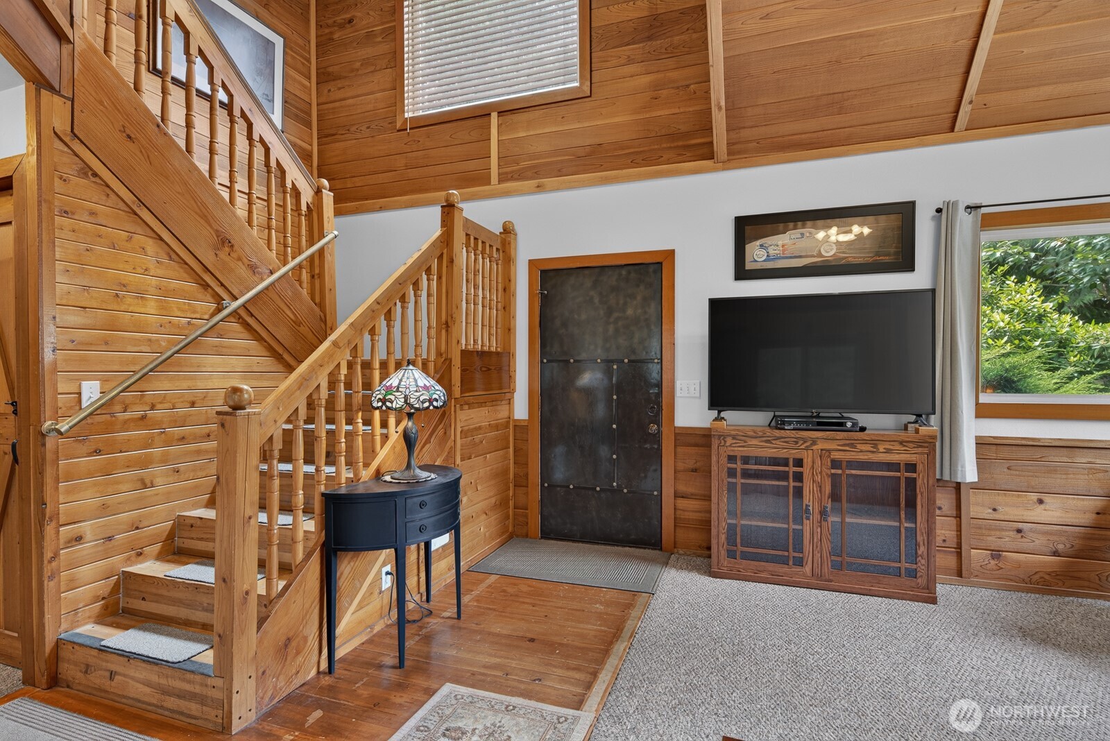 1649 Hemlock Drive Property Photo 7