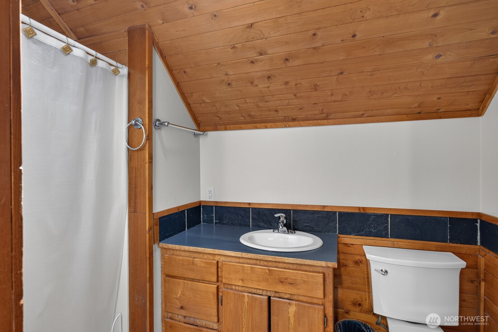 1649 Hemlock Drive Property Photo 22