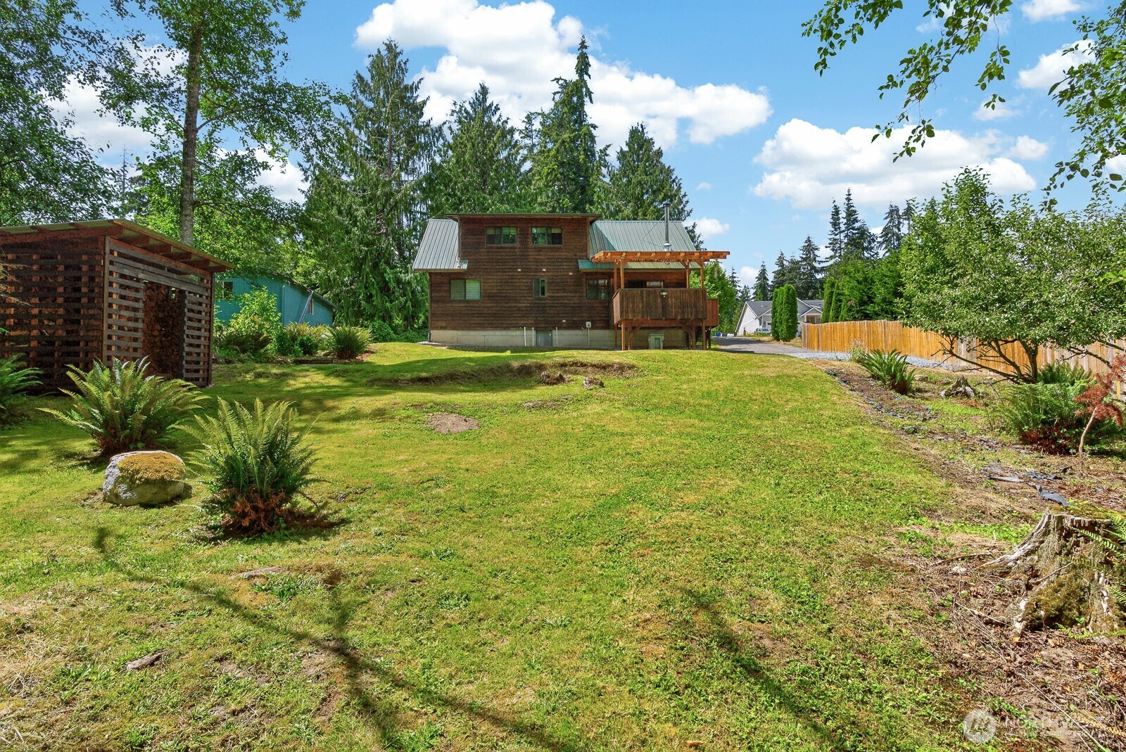 1649 Hemlock Drive Property Photo 29