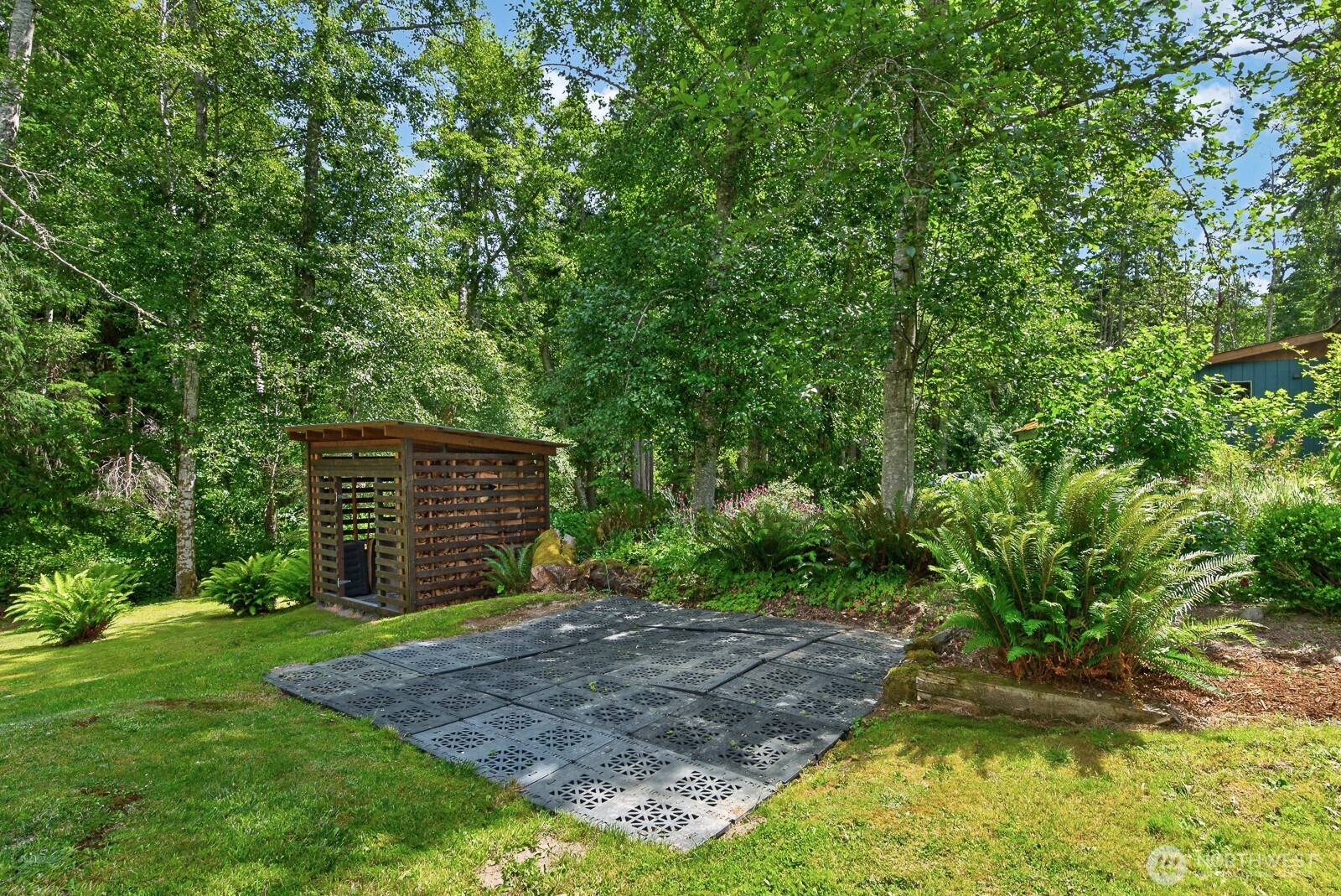 1649 Hemlock Drive Property Photo 31