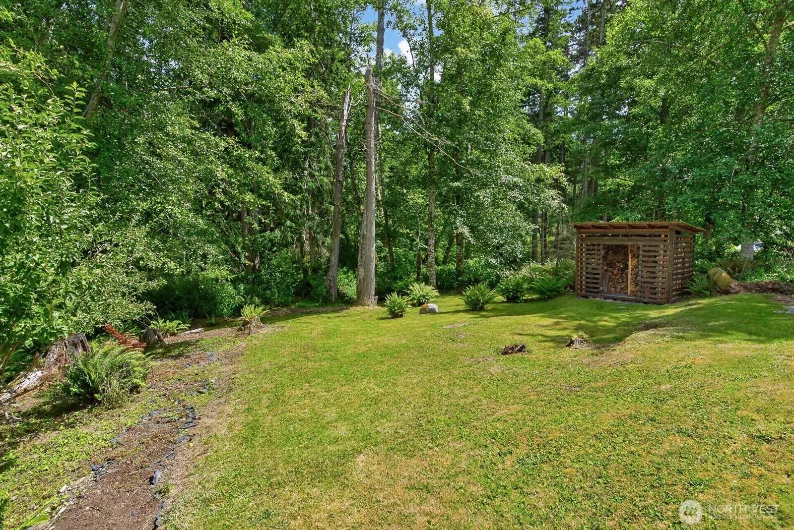 1649 Hemlock Drive Property Photo 33