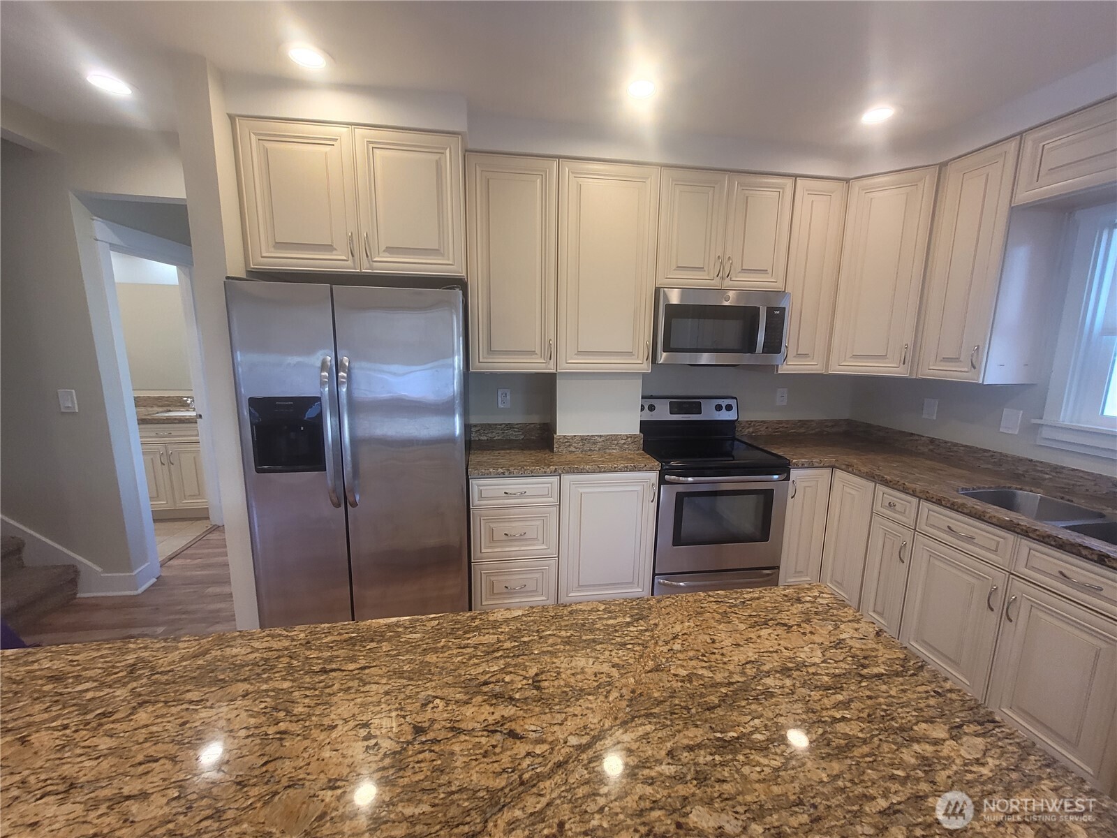 5823 S Lawrence Property Photo 10