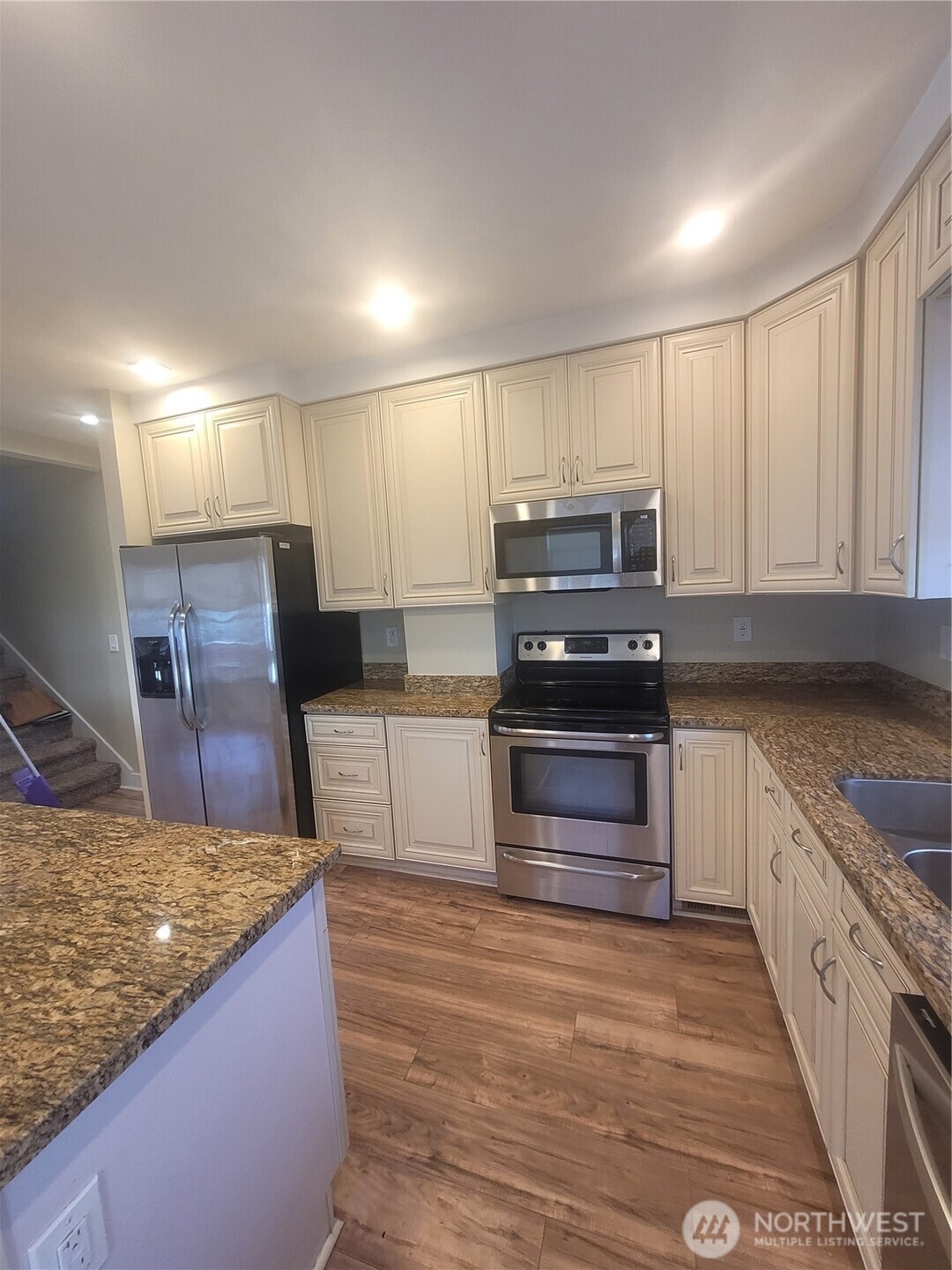 5823 S Lawrence Property Photo 11