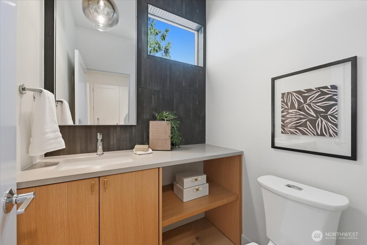 13047 39th Avenue A Property Photo 8