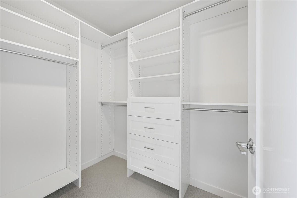13047 39th Avenue A Property Photo 12