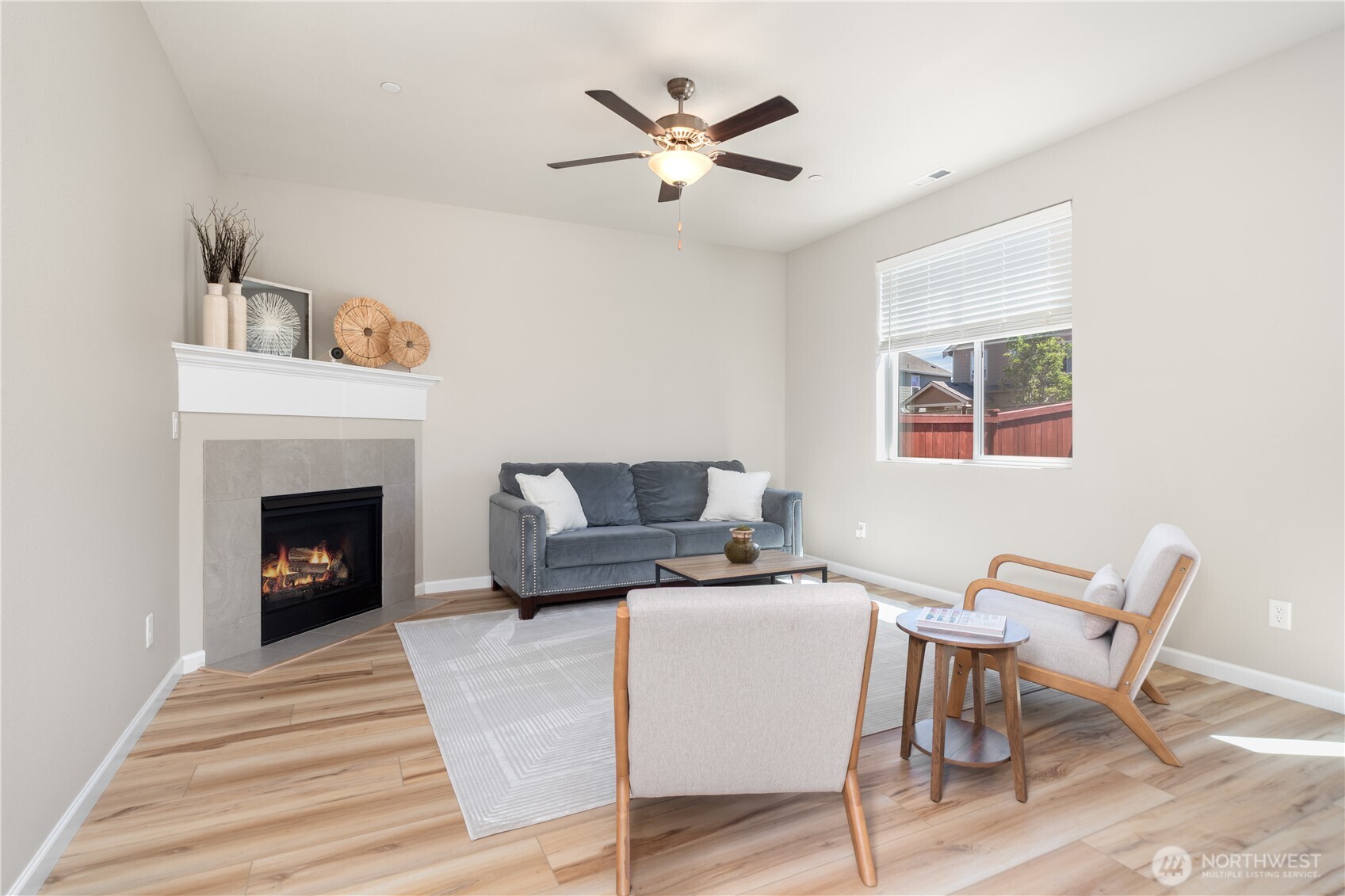 4758 Driftwood Street Property Photo 4