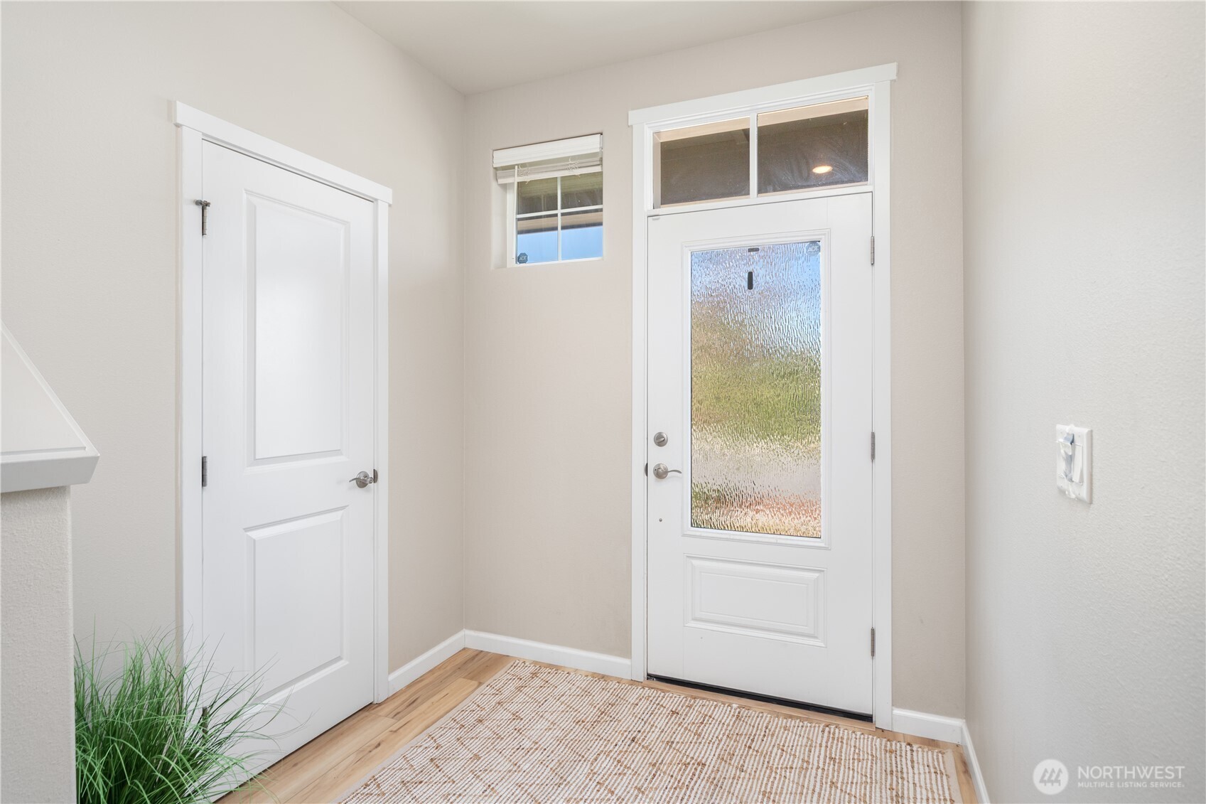 4758 Driftwood Street Property Photo 12