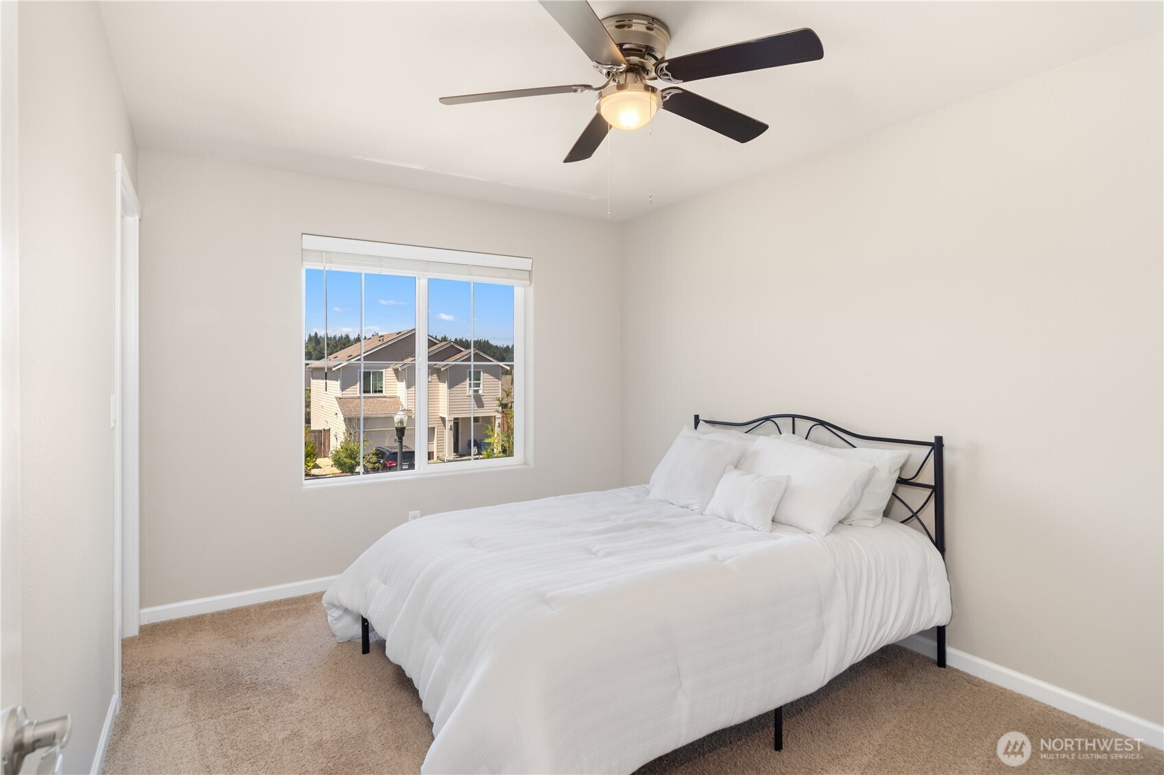 4758 Driftwood Street Property Photo 19