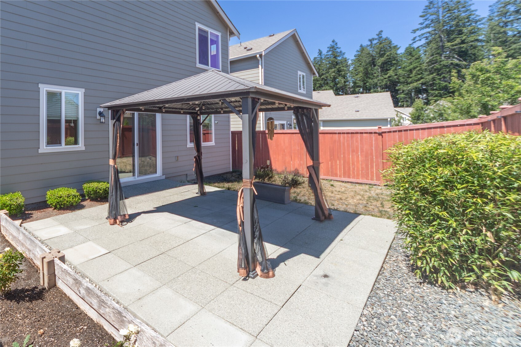 4758 Driftwood Street Property Photo 28