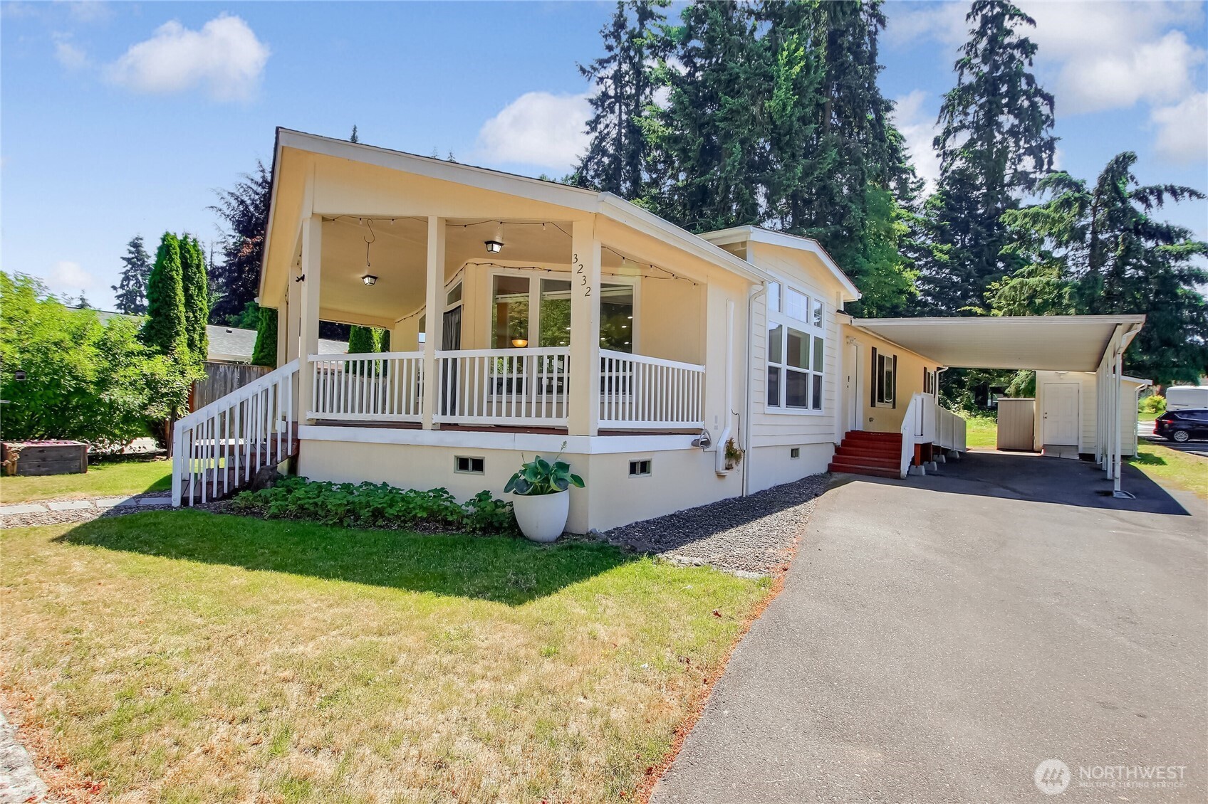 3232 206th Place Property Photo 2