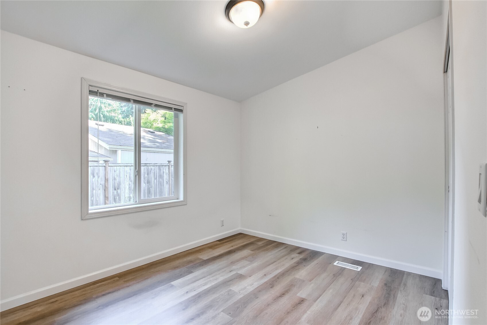 3232 206th Place Property Photo 18