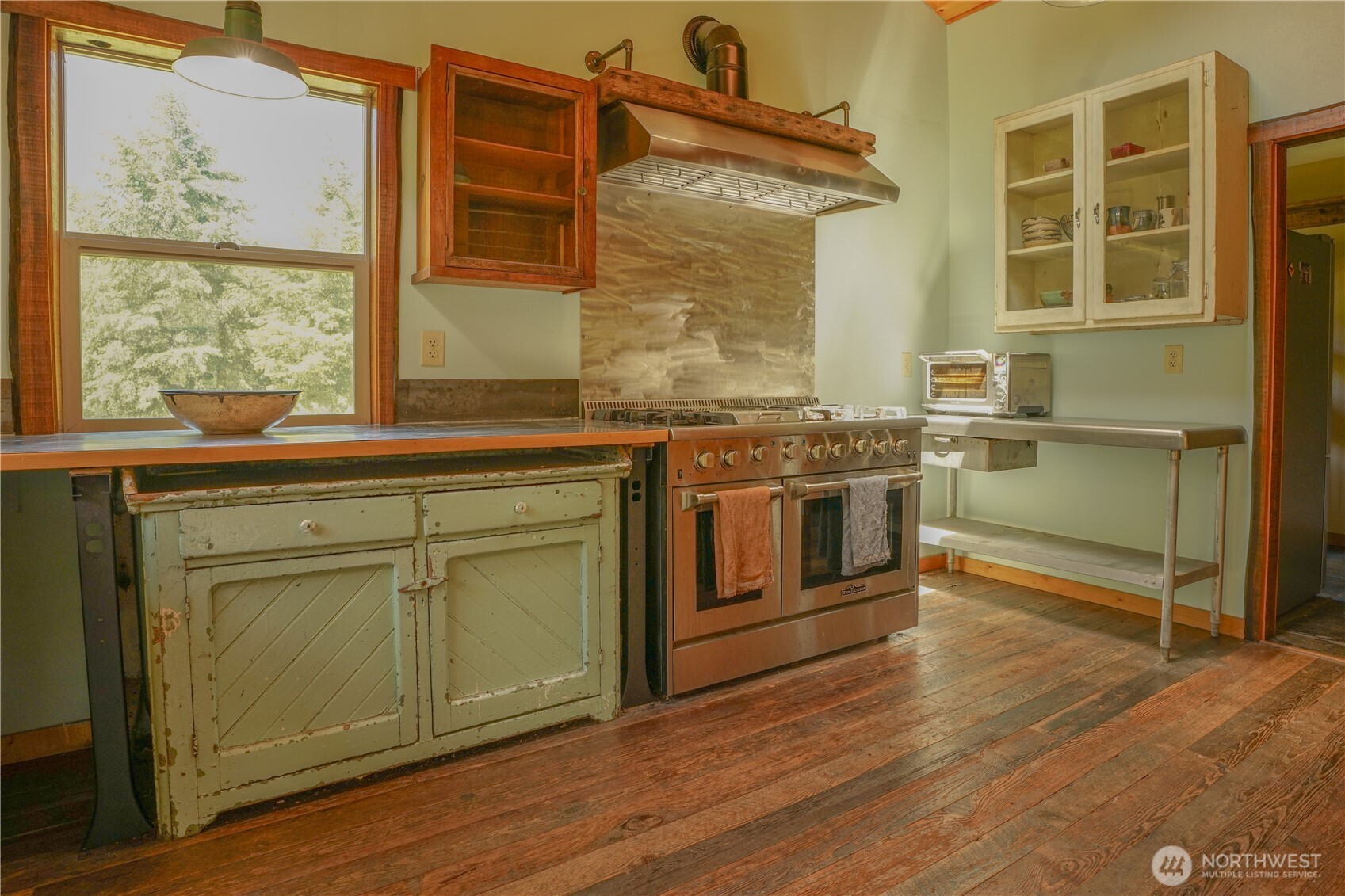 2904 Wildwood Drive Property Photo 6