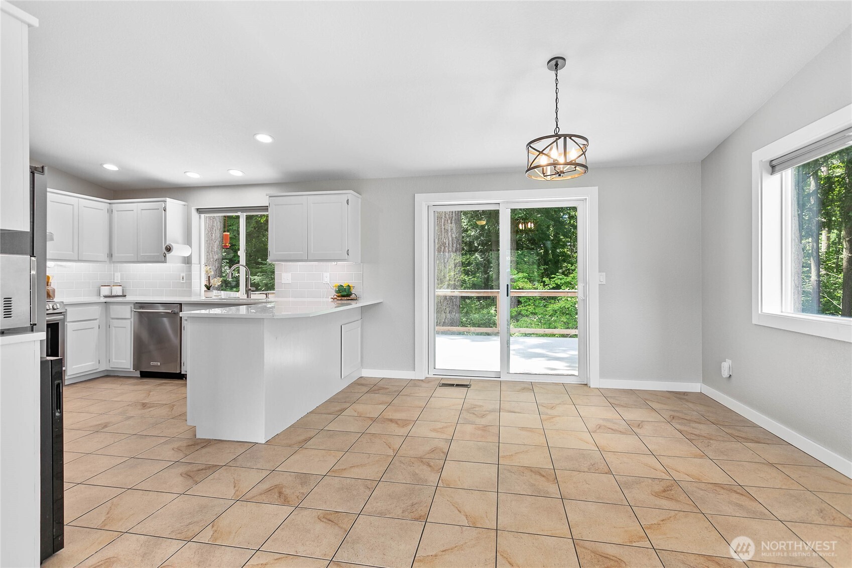 3881 Magrath Road Property Photo 7