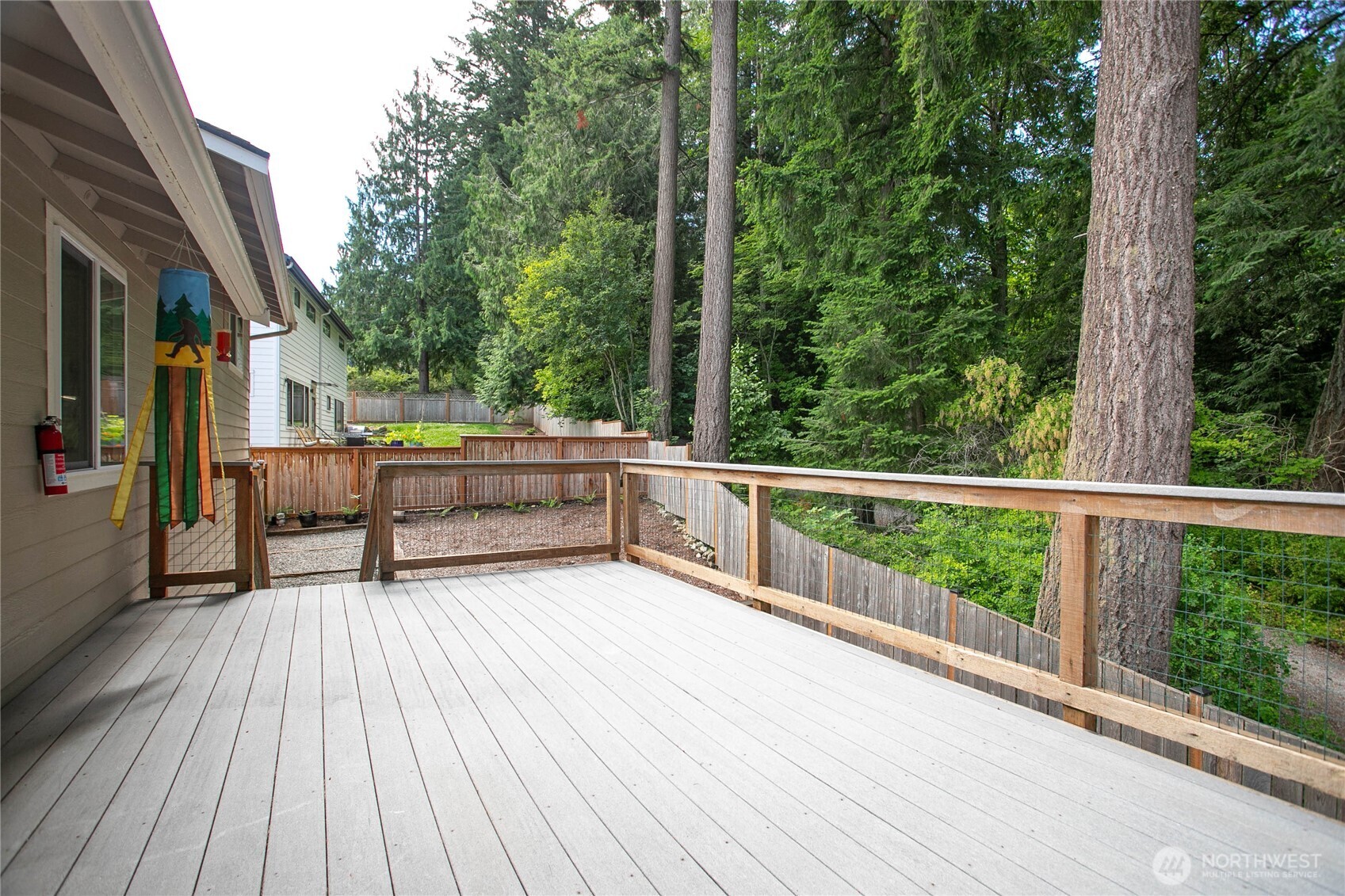 3881 Magrath Road Property Photo 9