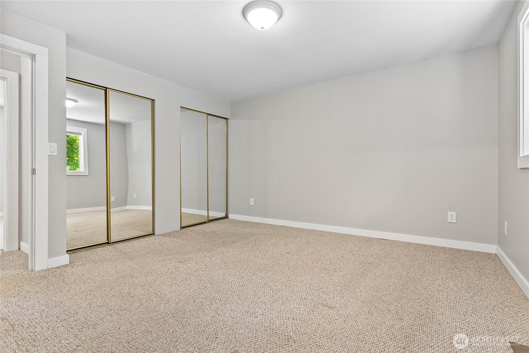 3881 Magrath Road Property Photo 18