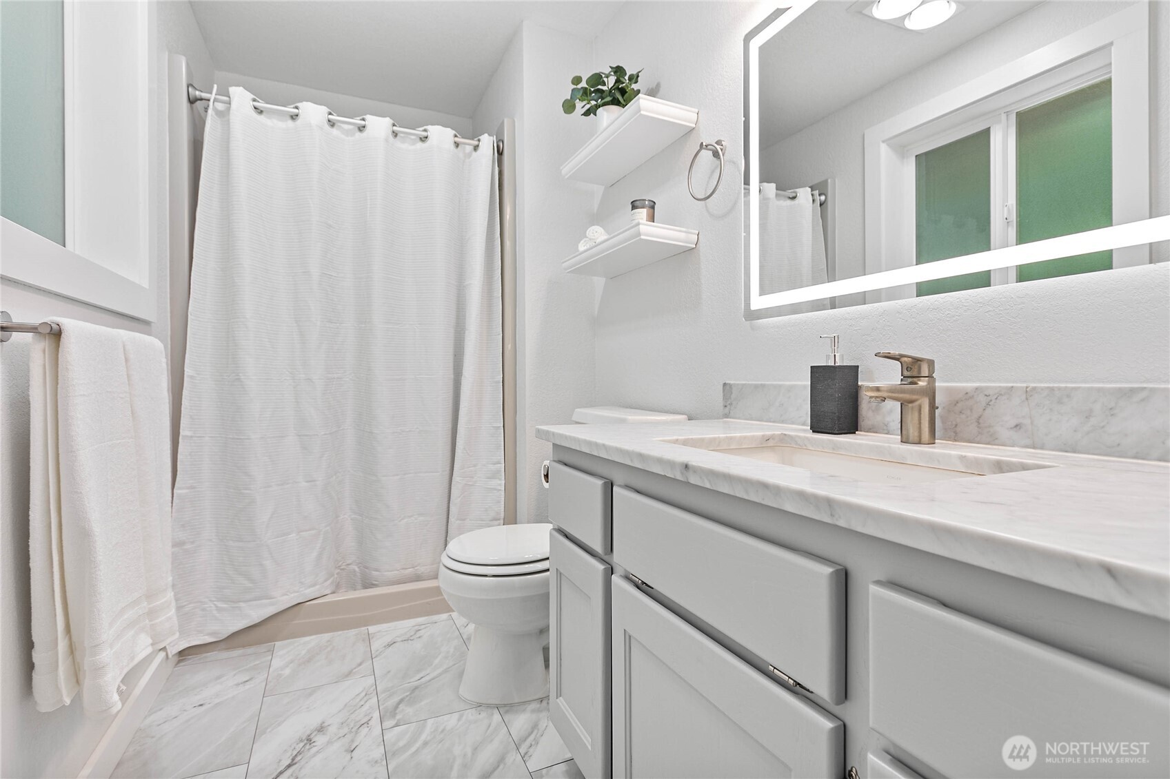 3881 Magrath Road Property Photo 21