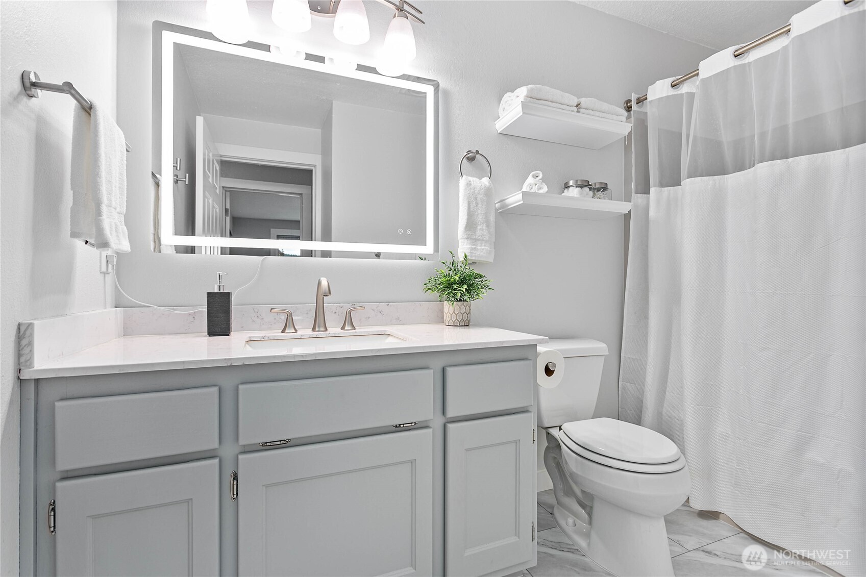 3881 Magrath Road Property Photo 25