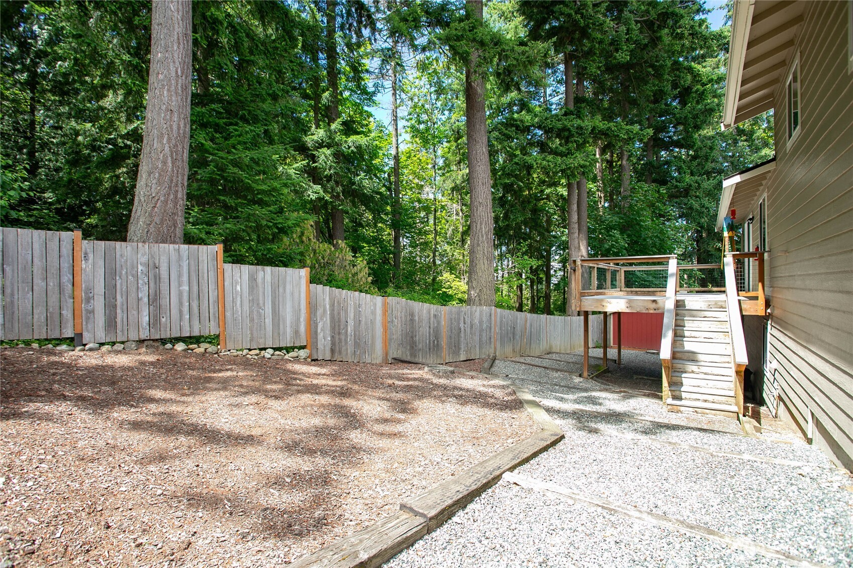 3881 Magrath Road Property Photo 32