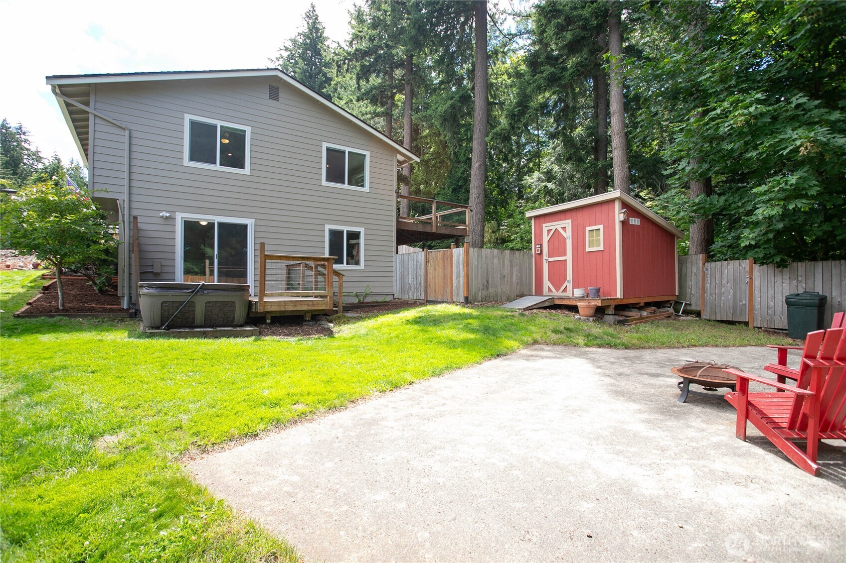 3881 Magrath Road Property Photo 33