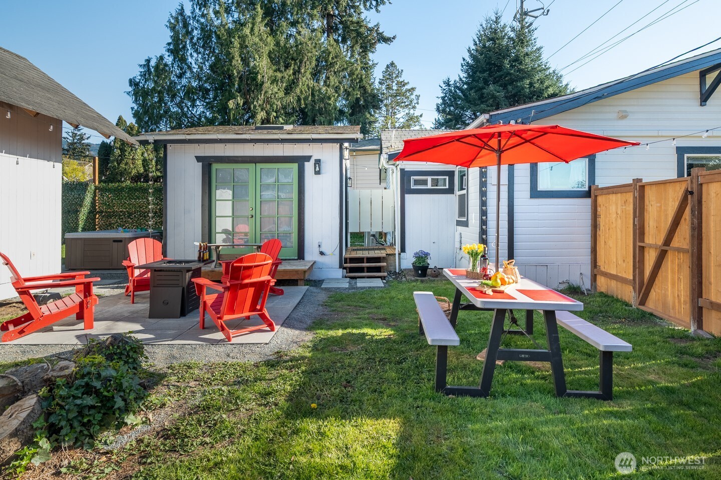 60 2nd Avenue Property Photo 11