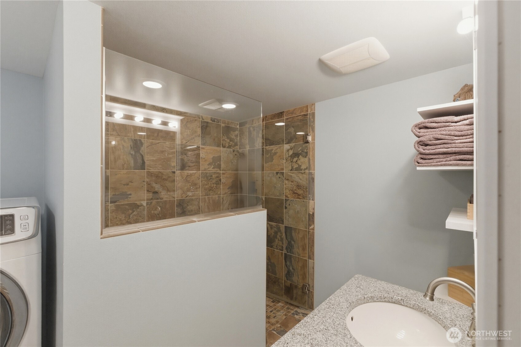 10611 2nd Place Property Photo 18