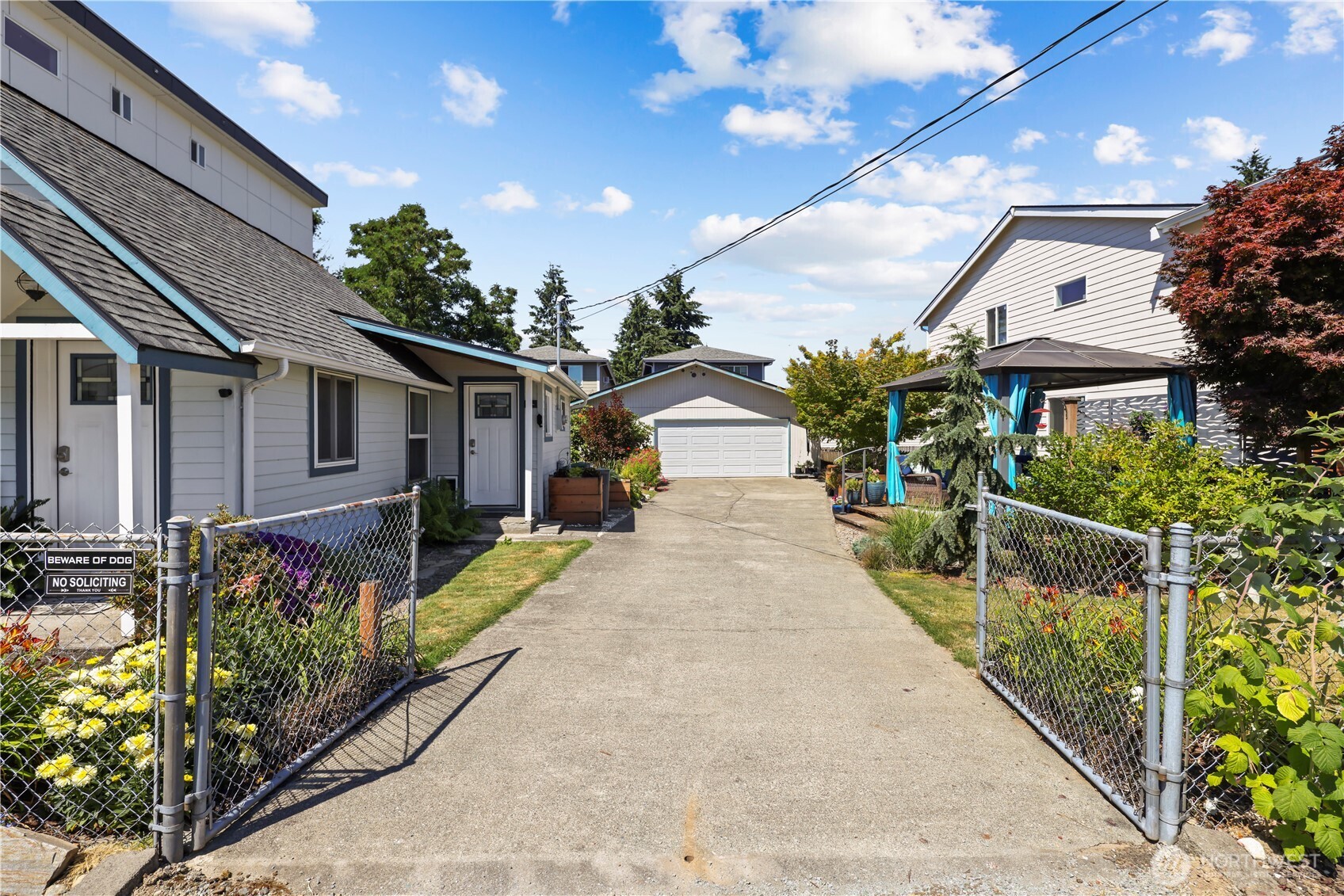 10611 2nd Place Property Photo 23