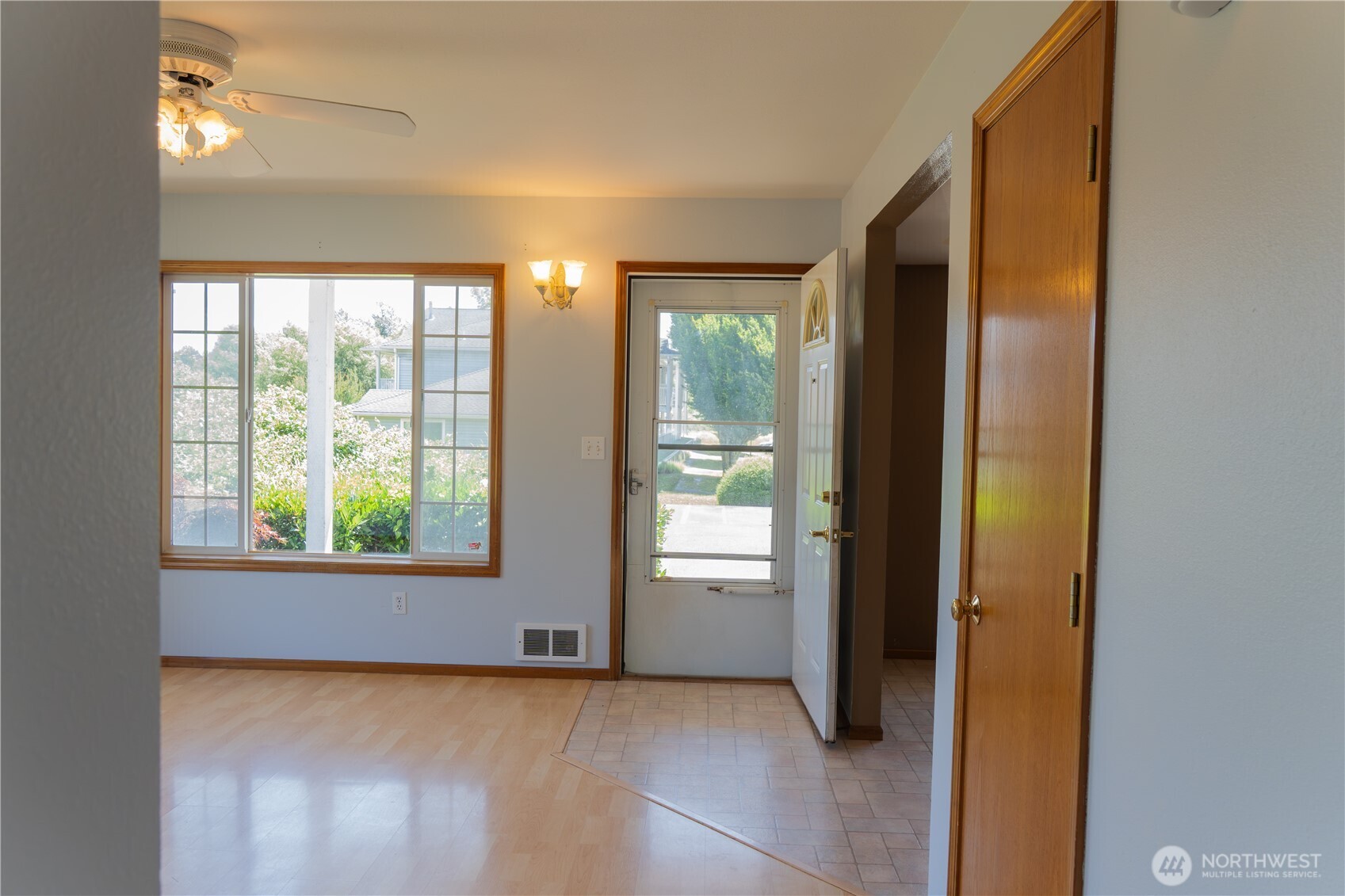 725 Judson Street 104 Property Photo 4