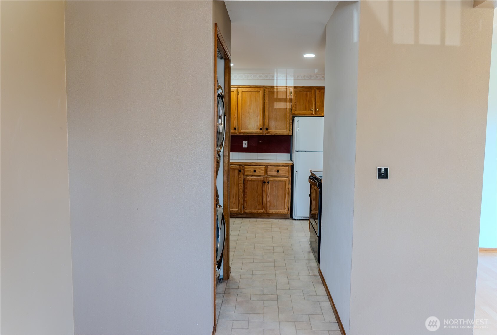 725 Judson Street 104 Property Photo 8