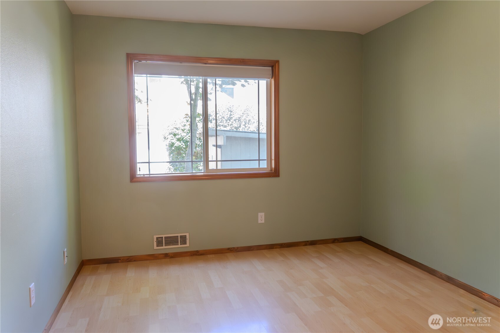 725 Judson Street 104 Property Photo 15