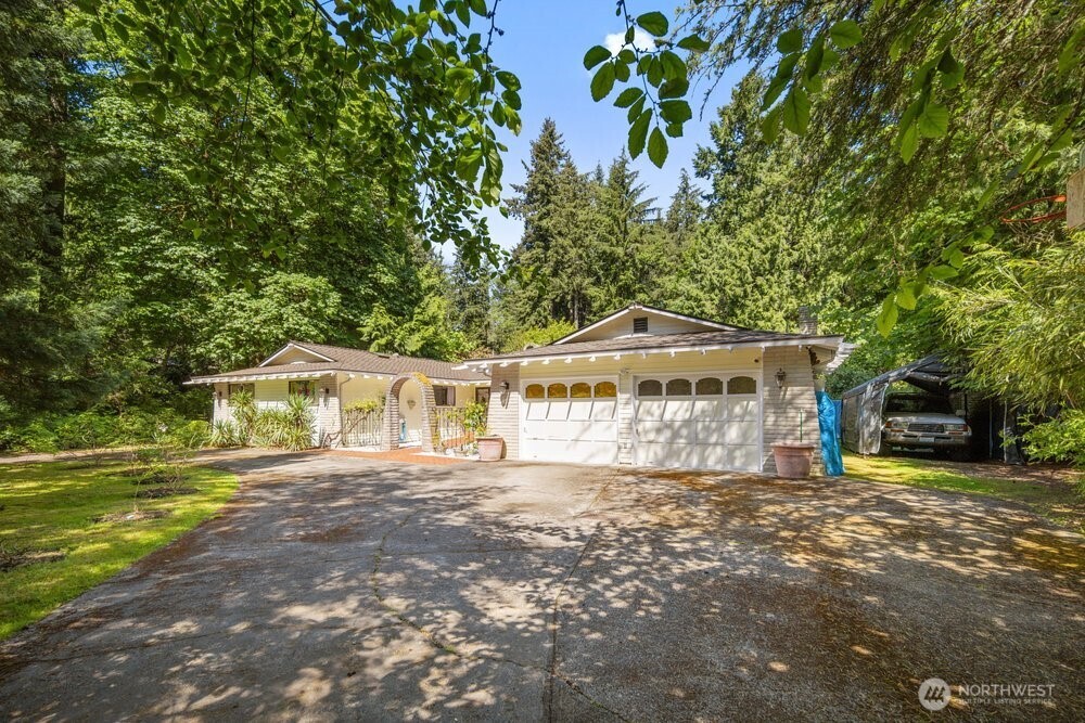 13412 54th Avenue Property Photo 1
