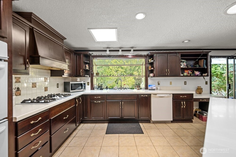 13412 54th Avenue Property Photo 8