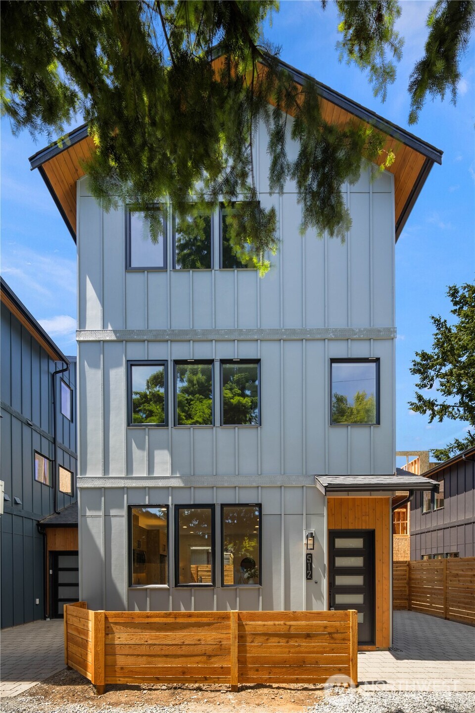512 N 92nd Street Property Photo 1
