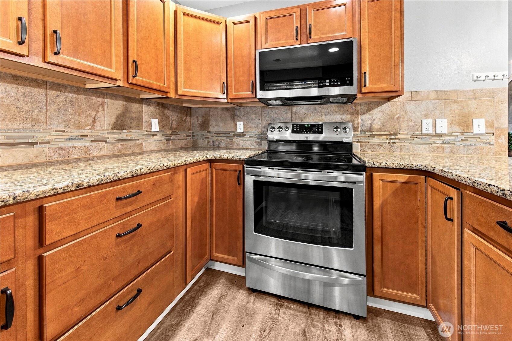 301 135th Place Property Photo 14