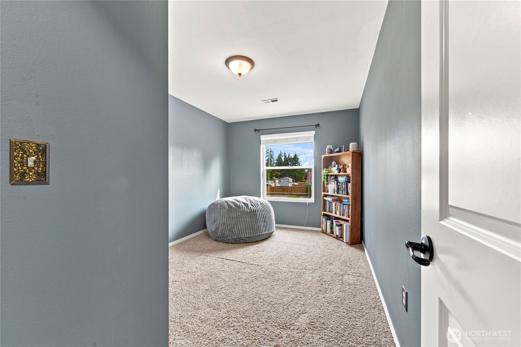 301 135th Place Property Photo 26