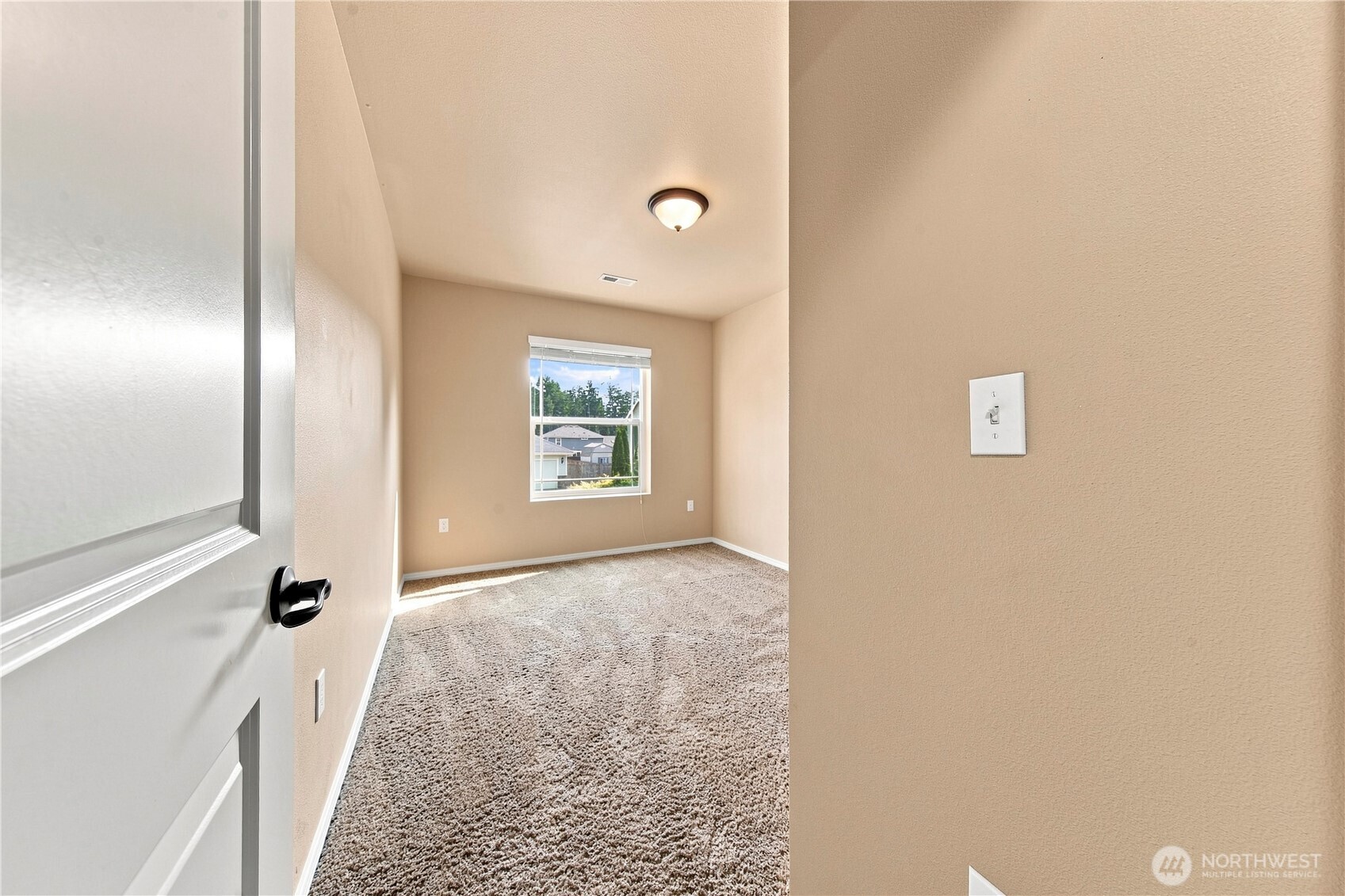 301 135th Place Property Photo 30