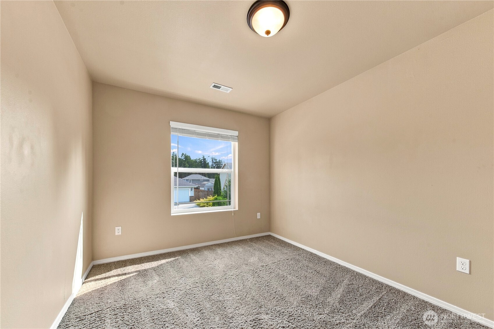 301 135th Place Property Photo 31