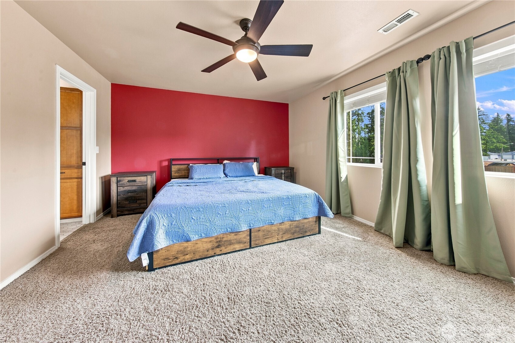 301 135th Place Property Photo 38