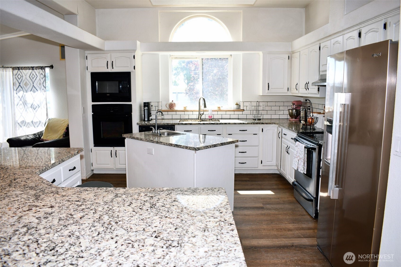 84693 Ringer Road Property Photo 2