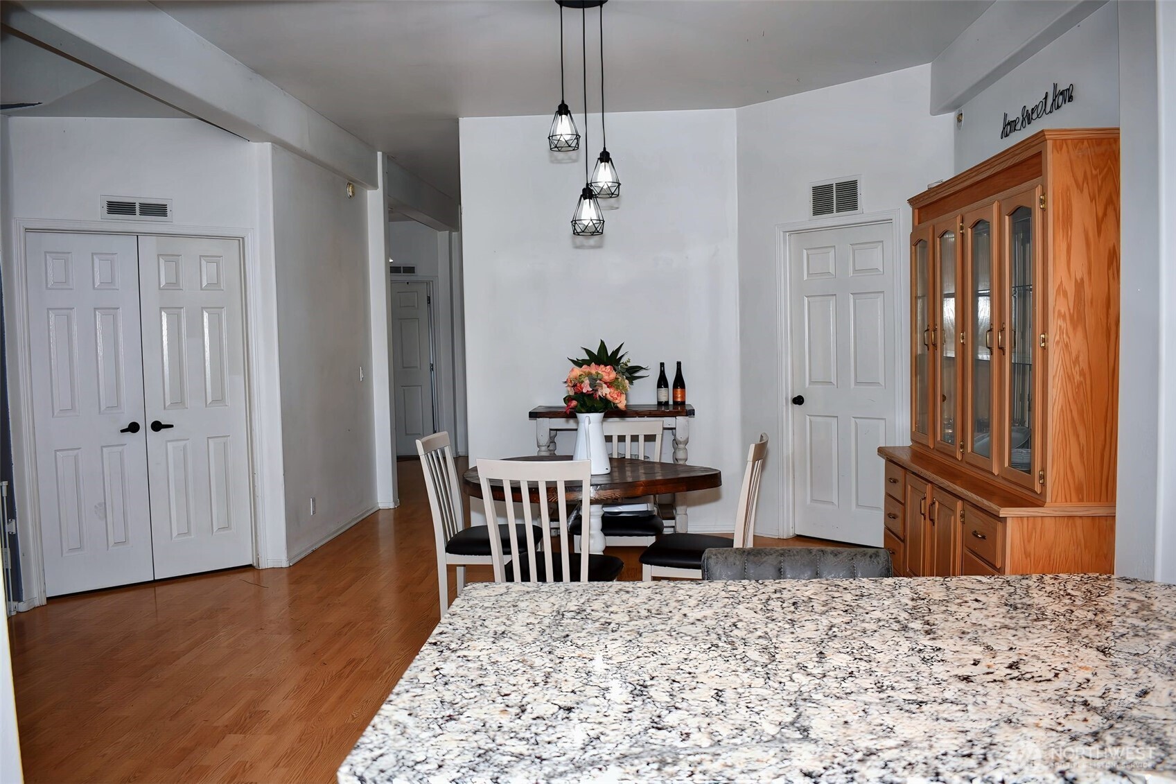 84693 Ringer Road Property Photo 6