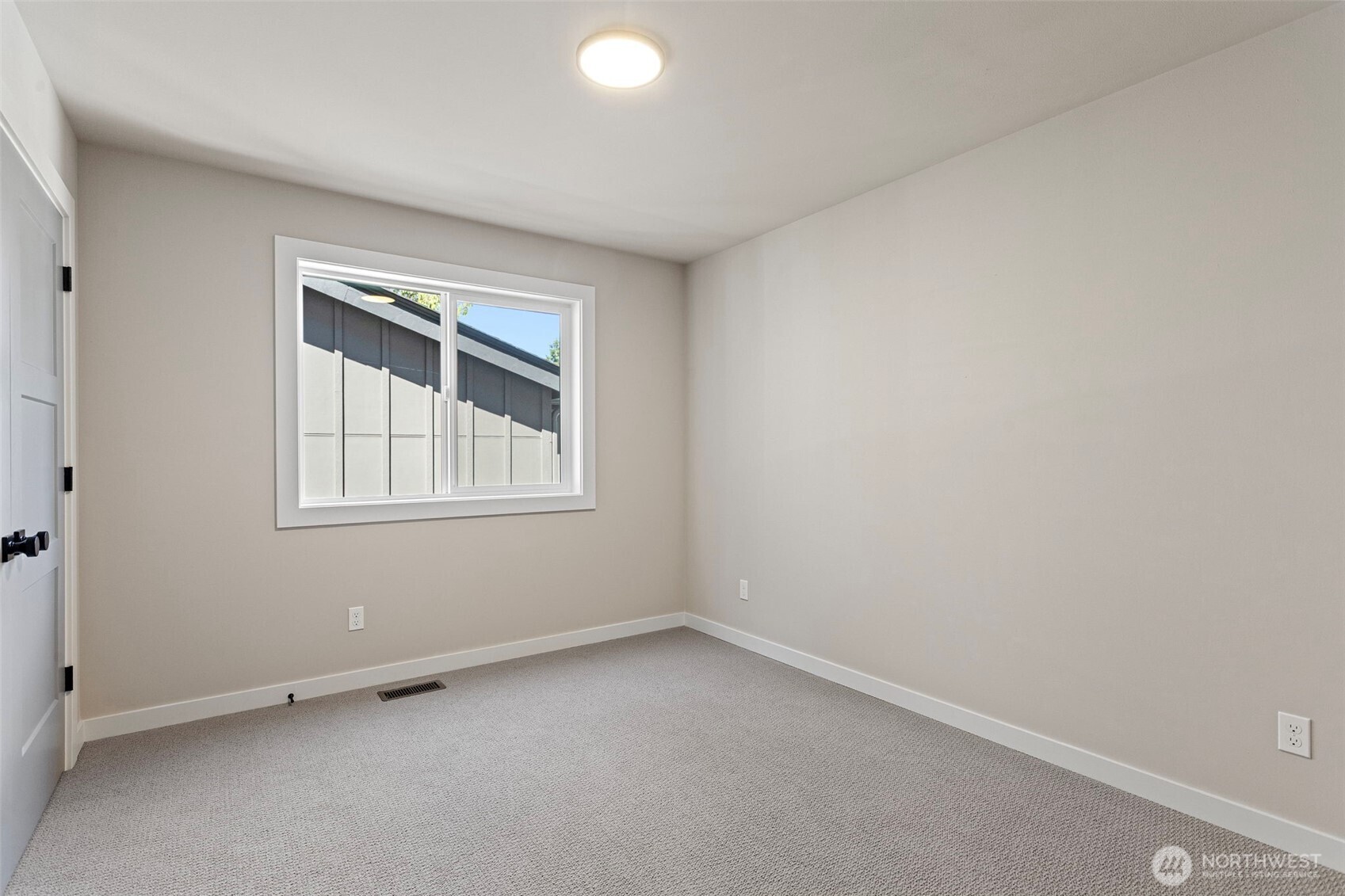 12829 Ne 78th Place Property Photo 32
