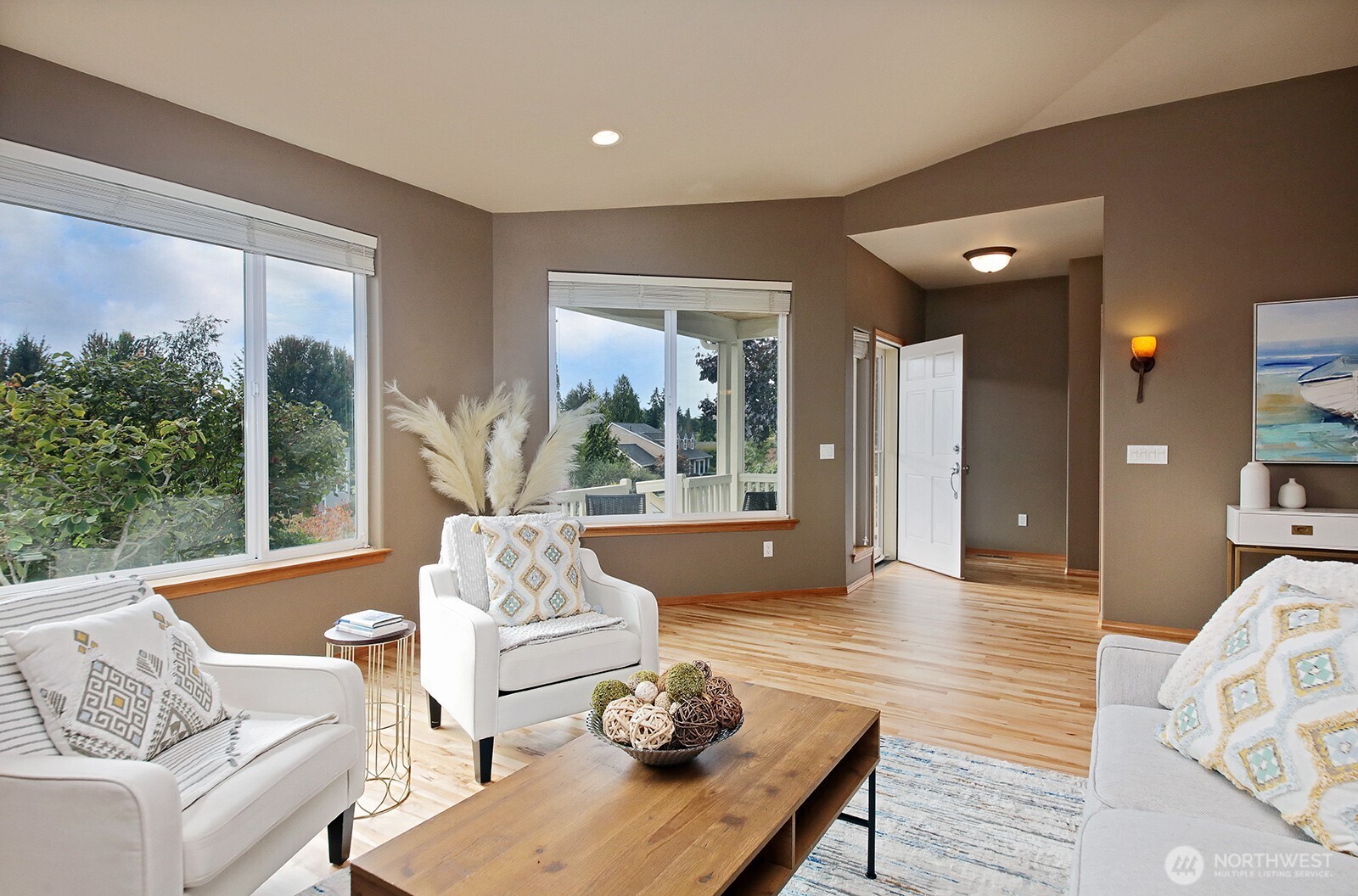 5674 Lenz Place Property Photo 5