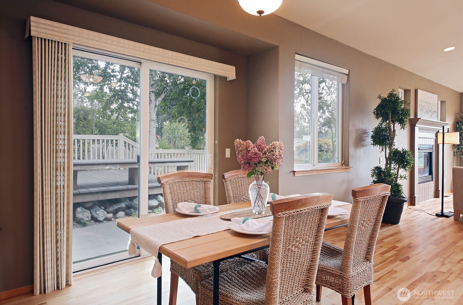 5674 Lenz Place Property Photo 10
