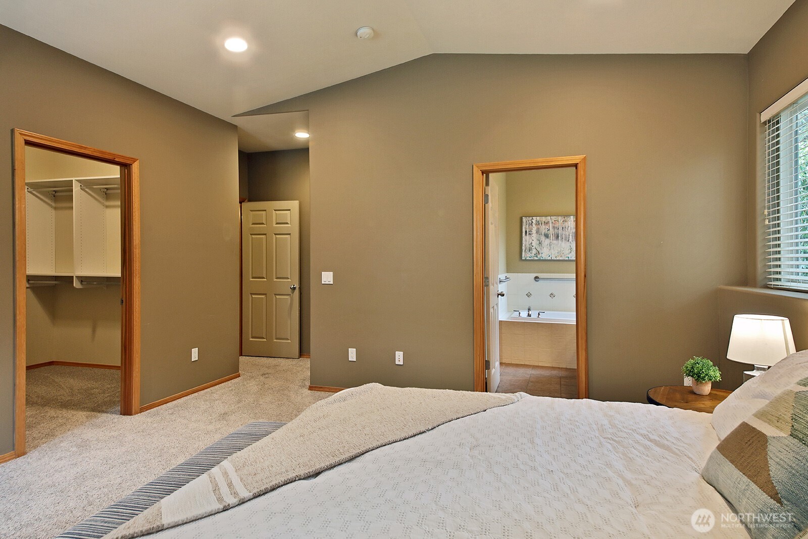 5674 Lenz Place Property Photo 18