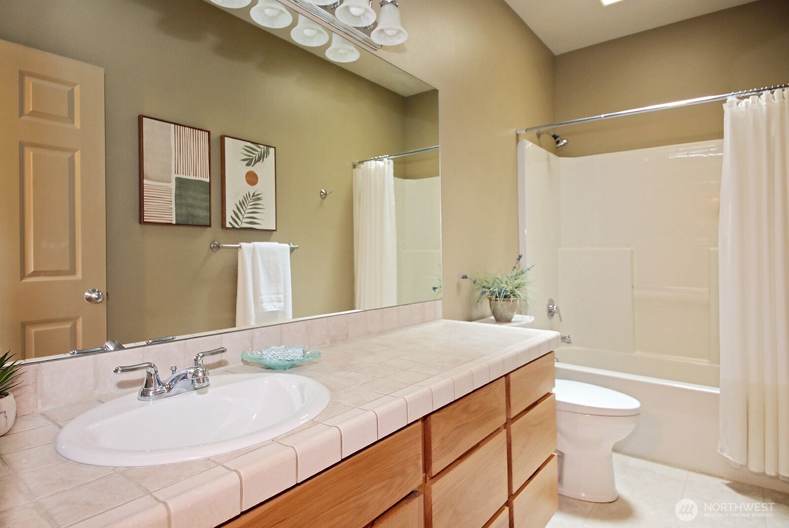 5674 Lenz Place Property Photo 24