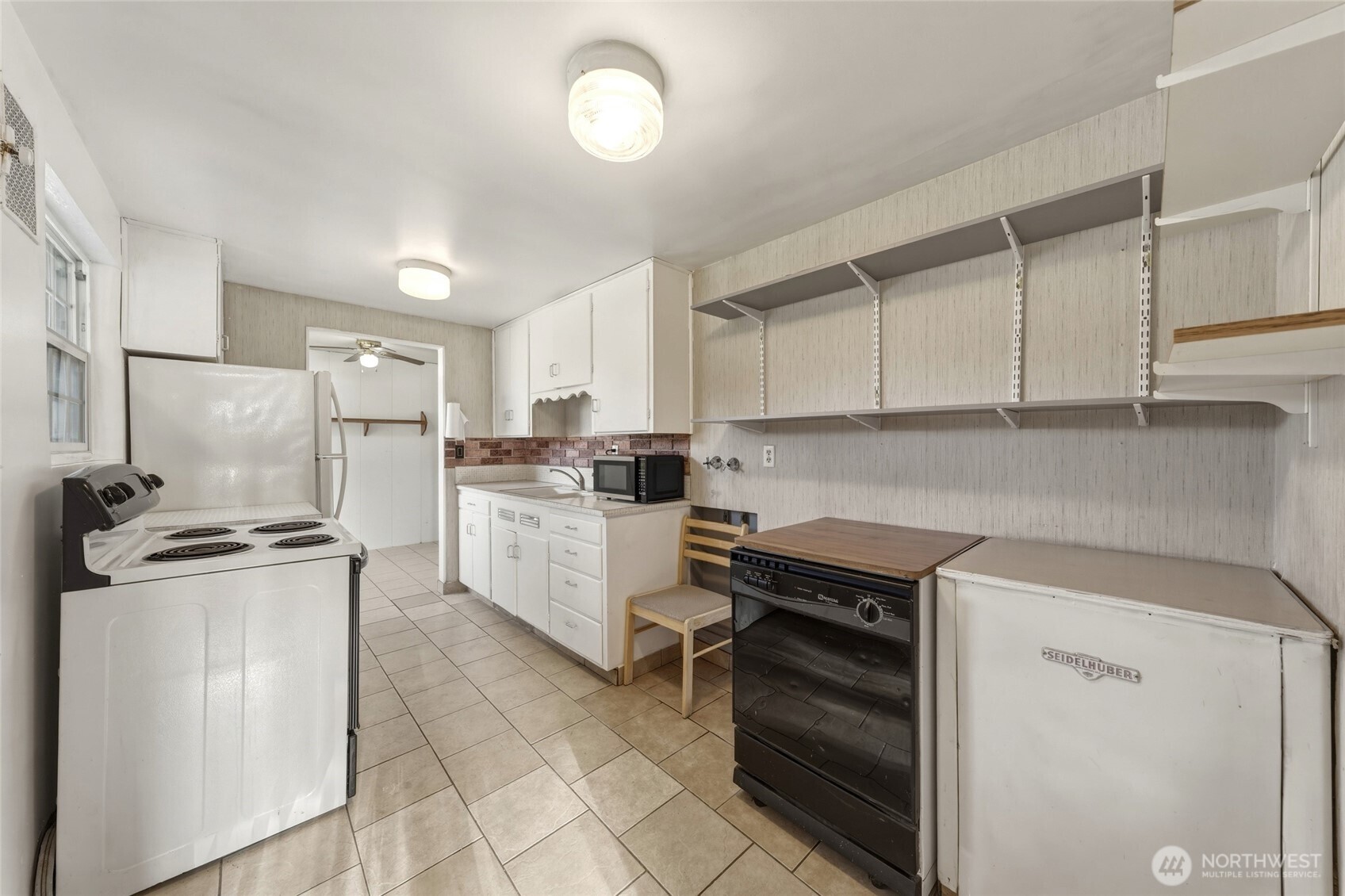 150 Yellowstone Street Property Photo 8