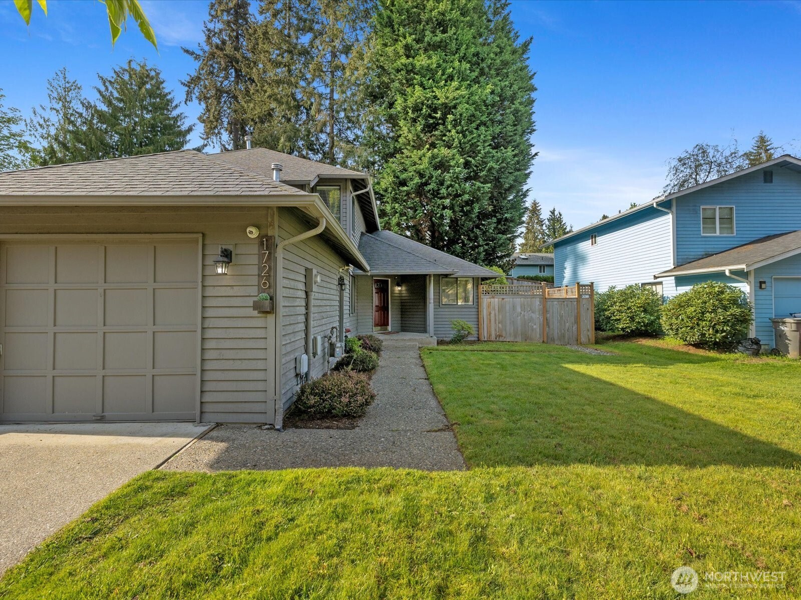 1726 174th Place Property Photo 2
