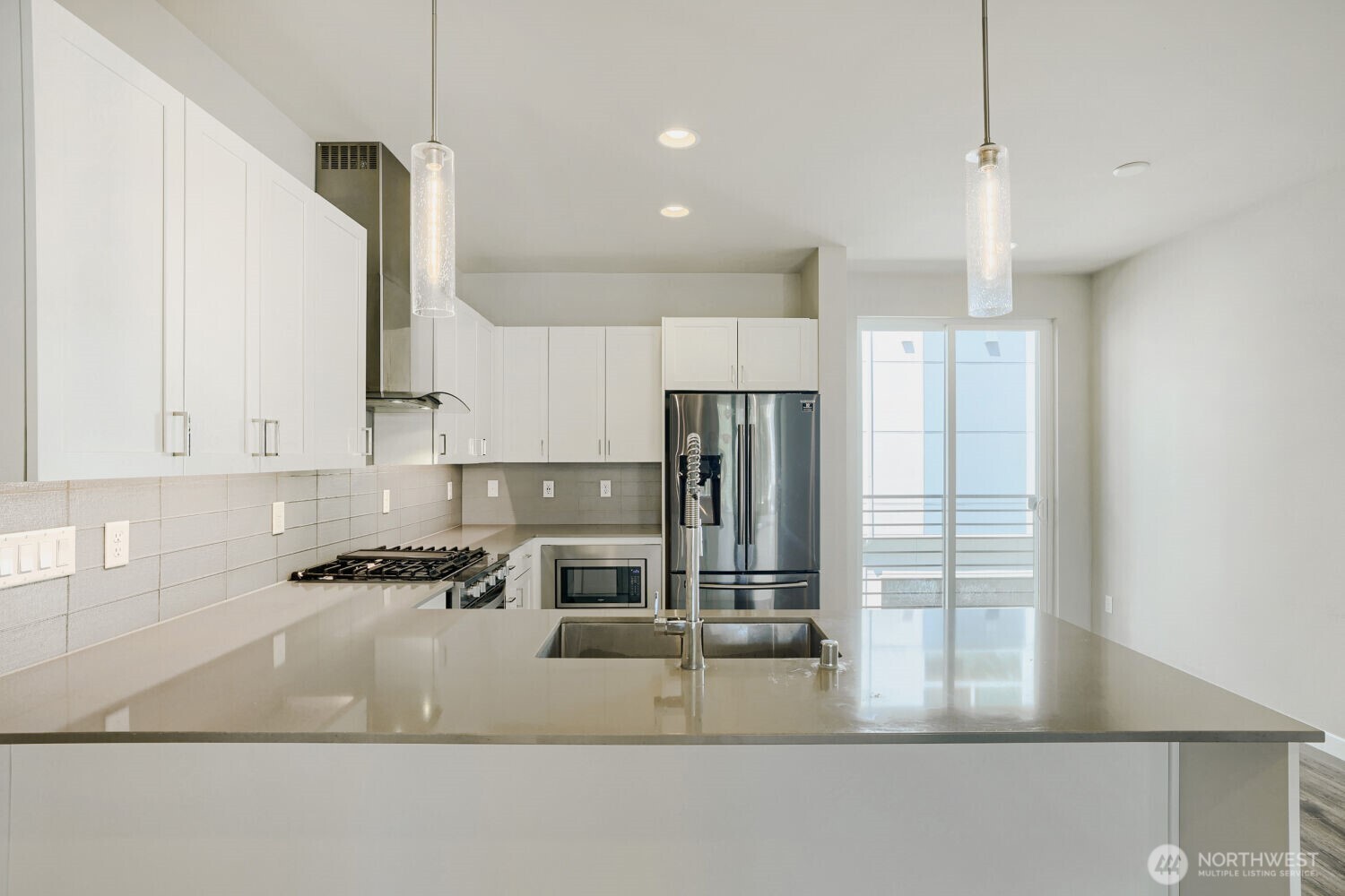 8607 22nd Place Property Photo 11