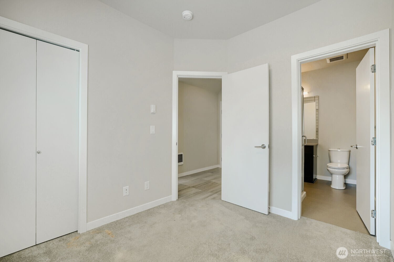 8607 22nd Place Property Photo 12